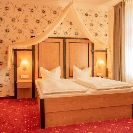 Alte Landratsvilla Hotel Bender Вестербург Экстерьер фото