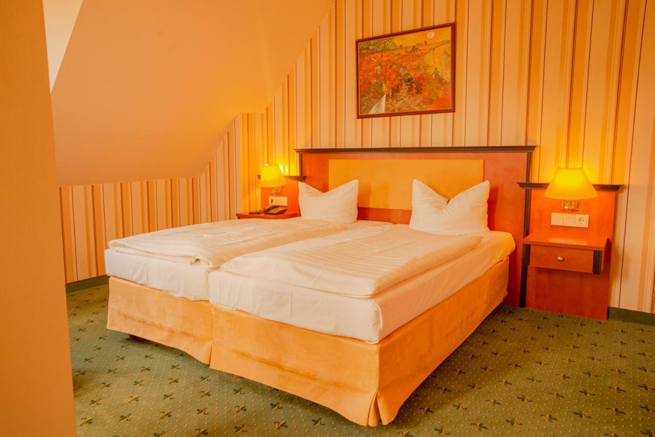 Alte Landratsvilla Hotel Bender Вестербург Экстерьер фото