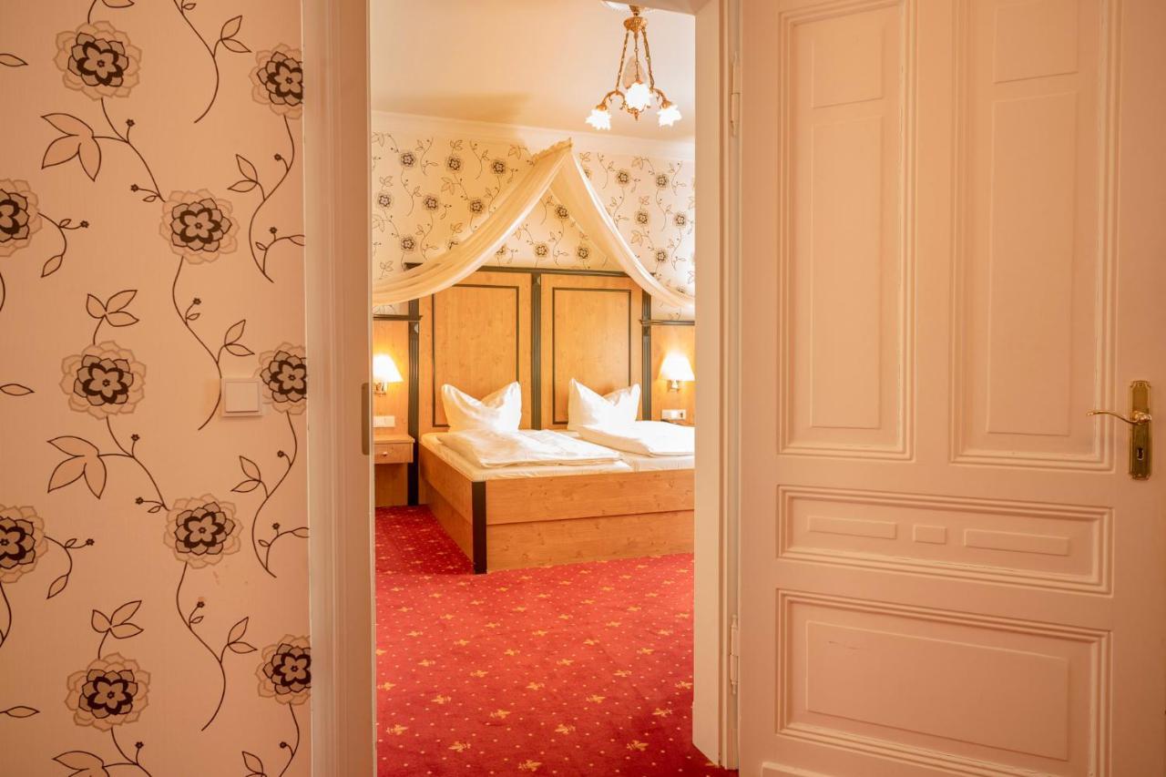 Alte Landratsvilla Hotel Bender Вестербург Экстерьер фото